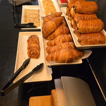 酒店 丰特奈基里亚德酒店 - 特雷西尼 丰特奈·特雷斯格尼