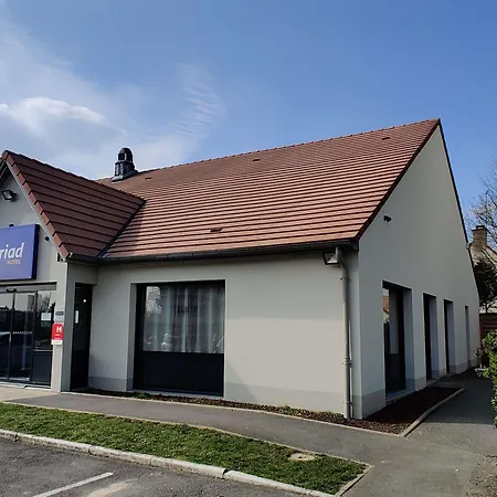 酒店 丰特奈基里亚德酒店 - 特雷西尼 丰特奈·特雷斯格尼
