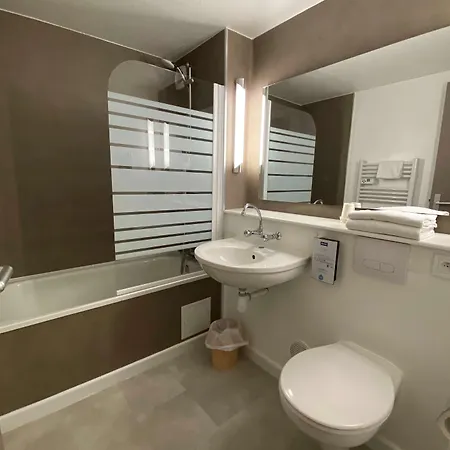 Kyriad - Tresigny 3* Fontenay-Trésigny