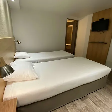 Kyriad - Trésigny 3*
