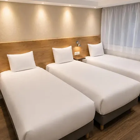 Kyriad - Trésigny Hotel 3*