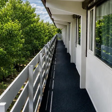 Hotel Kyriad - Tresigny