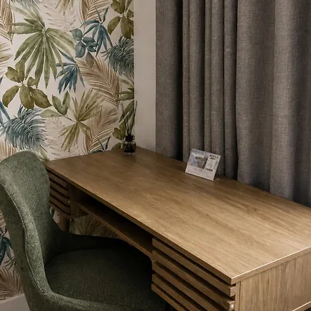 Kyriad - Tresigny Hotel