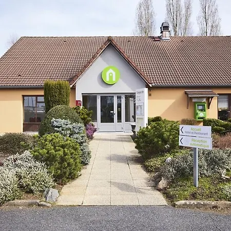 Hotel Kyriad - Trésigny 3*