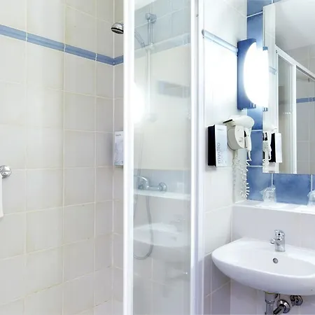 Hotel Kyriad - Tresigny Fontenay-Trésigny