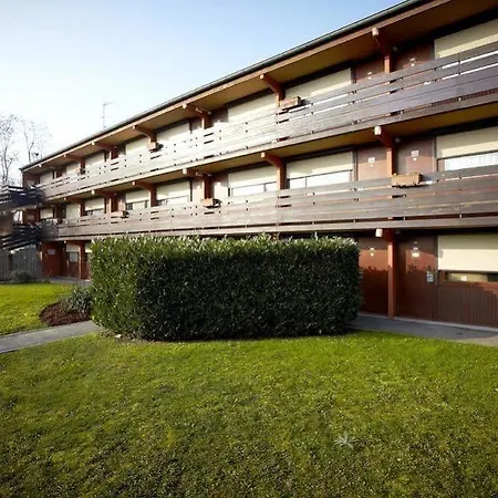 Kyriad - Trésigny 3* Fontenay-Trésigny