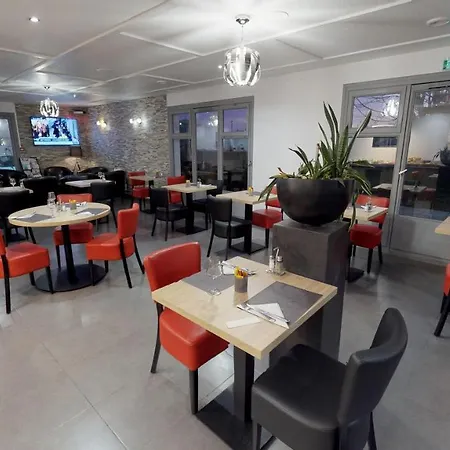 Hotel Kyriad - Trésigny